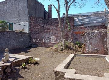 Terreno · 80m² · 3 Ambientes · Lote Excelente Ubicación con Mejoras
