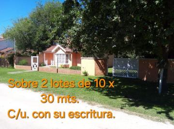 Casa de 4 ambientes, Santa Clara del Mar · Casa 4 Amb. S/2 Lotes. Oportunidad!