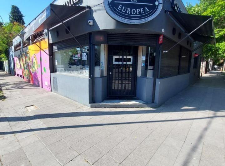 Local comercial · 335m² · 4 Ambientes