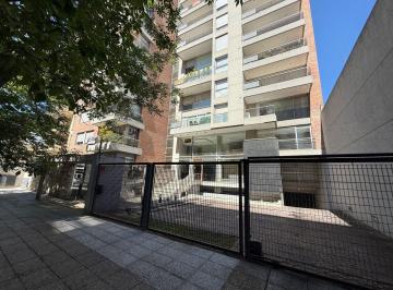 Departamento de 3 ambientes, La Matanza · 3 Ambientes con Cochera - Edificio de Categoría