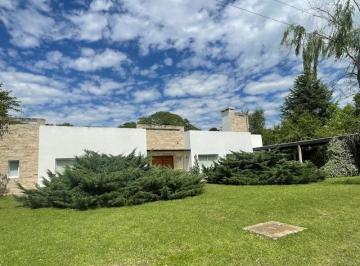 Casa · 170m² · 5 Ambientes · 2 Cocheras · Moderna Casa en Venta, Club de Campo El Moro, Marcos Paz