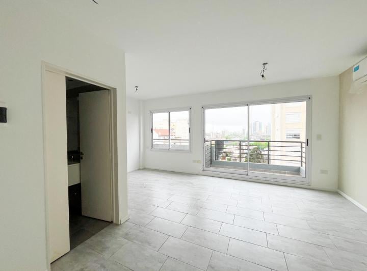 Departamento de un Ambiente con Terraza Propia en San Cristobal
