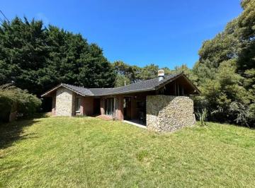 Casa · 94m² · 3 Ambientes · 1 Cochera · Casa en Alquiler Temporario de 2 Dorm. con Cochera en Mar de Las Pampas