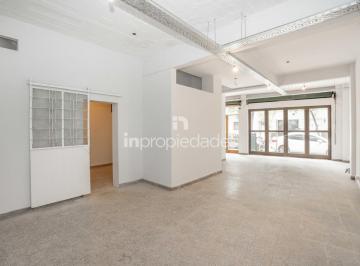 Local comercial · 130m² · Excelente Local Comercial de 130 m² con 2 Baños y Patio en Pleno Palermo Soho!alquiler
