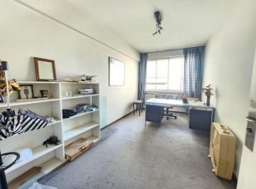 Oficina comercial · 100m² · 5 Ambientes · Oficina en Venta