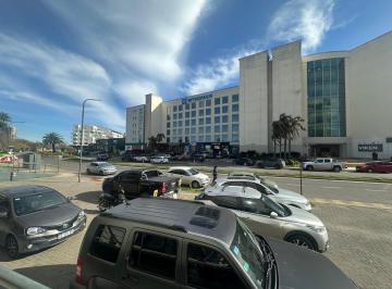 Local comercial · 900m² · 2 Cocheras · Local en La Bahía de Nordelta.