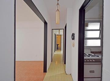 Departamento · 65m² · 3 Ambientes · Excelente 3 Ambientes en Flores con Lavadero Independiente