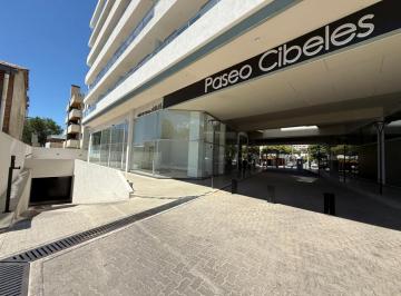 Local comercial · 38m² · Local Centrico, Excelente Ubicacion.