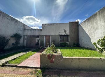 Casa · 116m² · 5 Ambientes · 2 Cocheras · Casa - La Plata