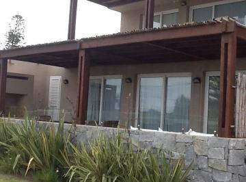 Departamento · 80m² · 3 Ambientes · 1 Cochera · Los Suspiros y Salvador Pallas