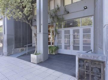 Local comercial · 177m² · 1 Cochera · Local Comercial en Alquiler Av Luis María Campos 485