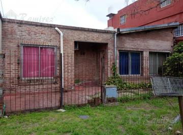 Casa · 156m² · 3 Ambientes · Casa 3 Ambientes en Venta - Ituzaingó