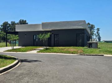 Casa · 159m² · 5 Ambientes · Casa en Venta en Santa Sofía, Pilar del Este, Pilar