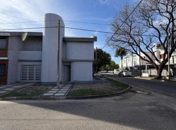 Casa · 115m² · 3 Dormitorios · 1 Cochera · Duplex en Venta en Barrio Tablada Park