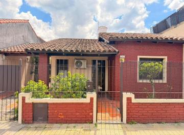 Casa · 180m² · 4 Ambientes · 1 Cochera · Casa de 4 Ambientes - Apta Crédito - Ituzaingó