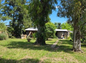 Casa · 60m² · 3 Ambientes · 1 Cochera · Hermoso Lote Forestado con Casa de Dos Dorm. en San VI