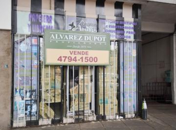 Local comercial · 60m² · Olivos. Local Comercial y Vivienda con Entradas Independientes.