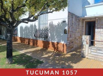 Casa de 2 ambientes, Ramallo · Casa Antigua con Ambientes Amplios - Doble Lote