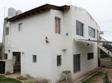 Casa · 350m² · 7 Ambientes · 4 Cocheras · Se Vende Importante Propiedad Para Renta en Mina Clavero
