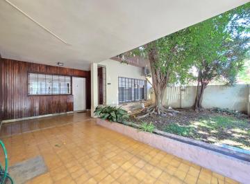 Casa · 182m² · 5 Ambientes · 1 Cochera · Casa en Venta en Villa Sarmiento