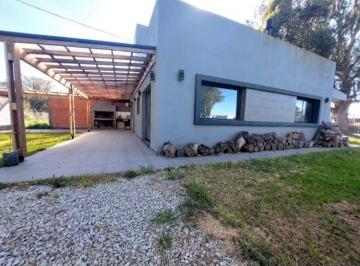 Casa de 5 ambientes, Camet Norte · Venta Casa Moderna en Esquina, Camet Norte