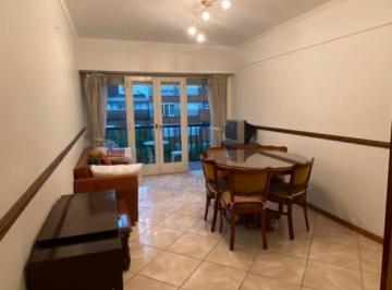 Departamento · 52m² · 2 Ambientes · 1 Cochera · Departamento 2 Ambientes con Balcon y Cochera Fija Sobre Av Colon