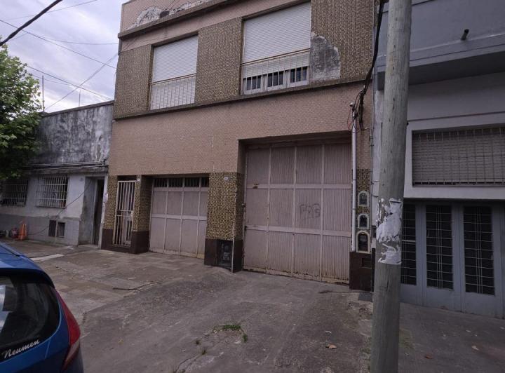 Bodega-Galpón · 180m²
