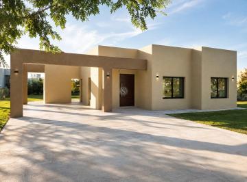 Casa · 138m² · 4 Ambientes · 2 Cocheras · Casa en Venta en Barrio Los Alcanfores, Pilar, G. B. a. Zona Norte