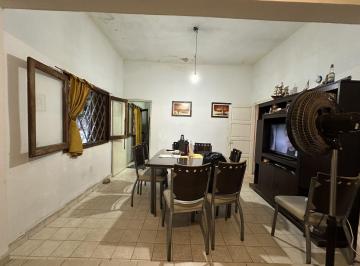 Casa · 155m² · 4 Ambientes · 1 Cochera · Vendo Villa Cabrera Casa Mas Local Esquina