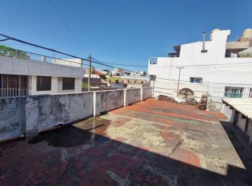 PH · 149m² · 5 Ambientes · 3 Cocheras · PH con Local, en Venta. Terraza, Garaje, Entrada Individual - Nueva Pompeya - Ideal 2 Familias