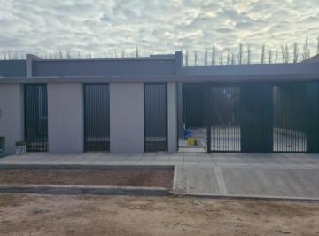 Casa · 141m² · 4 Ambientes · Venta Casa 3 Dorm. a Esterenar, La Consuelo, Centenario