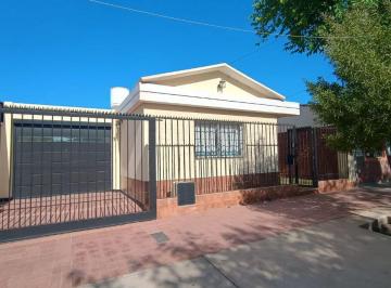 Casa de 4 ambientes, Las Heras · Casa Barrio Cementista