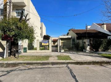 Casa de 3 ambientes, Esteban Echeverría · Casa a Reciclar Sobre Lote de 400 m, Apto Credito!