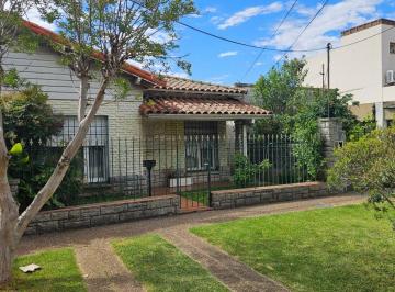 Casa de 5 ambientes, Quilmes · Venta Casa Chalet 5 Ambientes 3 Dorm. Quilmes Oeste