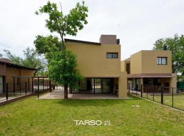 Casa · 130m² · 5 Ambientes · 2 Cocheras · Casa 3 Dorm. en Housing Pazifica - Villa Warcalde