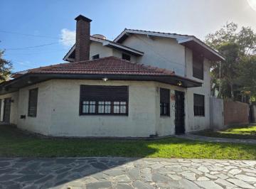 Casa de 4 ambientes, Mar del Plata · Chalet en Esquina Sobre 2 Lotes