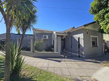 1 · Venta Casa 3 Ambientes en Boulogne