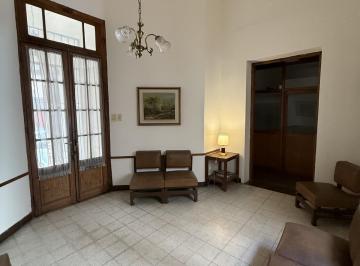 Casa · 400m² · 12 Ambientes · 1 Cochera · Casa en Venta Centro
