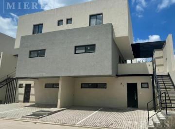 Departamento · 90m² · 4 Ambientes · 1 Cochera · Venta Duplex 3 Ambientes en Altos del Encuentro, Bancalari.