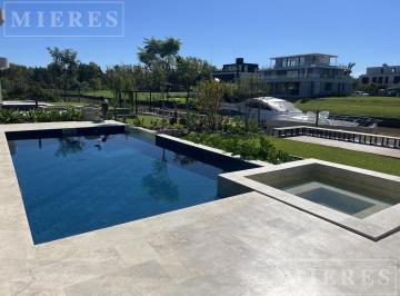 Casa · 550m² · 7 Ambientes · 2 Cocheras · Casa en Venta en El Yacht de Nordelta.