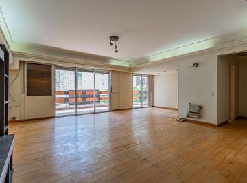 Departamento · 166m² · 5 Ambientes · 2 Cocheras · Excelente Departamento de 5 Ambientes con Dependencia y 2 Cocheras