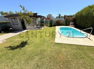 Casa · 91m² · 4 Ambientes · 2 Cocheras · Casa en Venta en Chascomus!