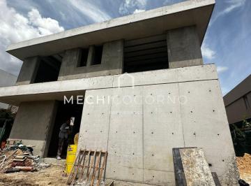 Casa · 250m² · 6 Ambientes · 4 Cocheras · Casa Venta 4 Dorm. Castaños, Nordelta