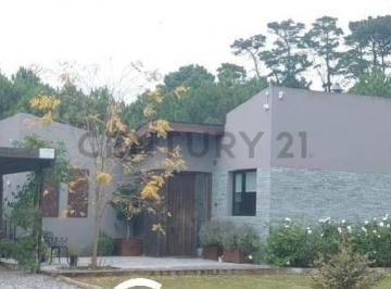 Casa · 230m² · 6 Ambientes · 1 Cochera · Venta Casa en Barrio La Herradura Pinamar