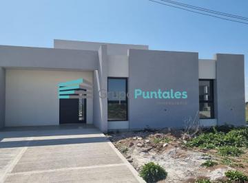 Casa · 130m² · 4 Ambientes · 2 Cocheras · Casa a Estrenar en Barrio Lagos de Canning 2, con 3 Dorm. y Piscina. Precio Final. Rebajado