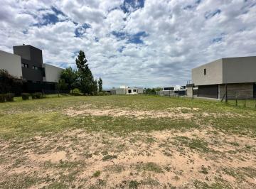 Terreno · 1500m² · Lote en Venta La Cascada Country 1500 m² Central