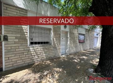 Casa · 52m² · 3 Ambientes · 2 Cocheras · Casa en Villa Sarmiento