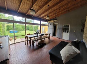 Casa · 343m² · 8 Ambientes · 2 Cocheras · Casa Venta La Plata Terreno Propio Planta Baja 4 Dorm. Quincho