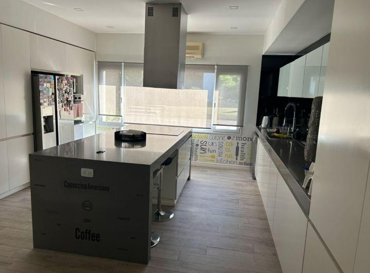 Casa · 400m² · 7 Ambientes