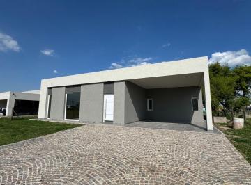 Casa de 6 ambientes, Ezeiza · Casa en Venta San Simon Canning a Estrenar